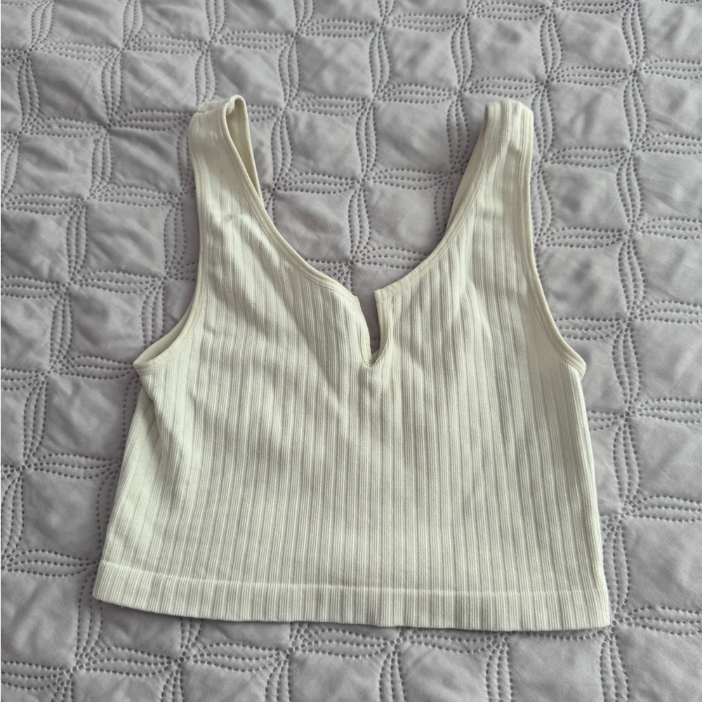 3/$15 Forever 21 Cream Ribbed Crop Tank Top